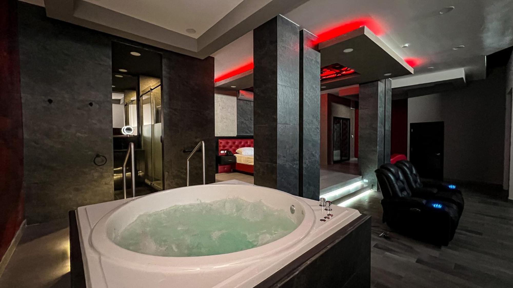 Motel Boutique Qatro Ensenada Ngoại thất bức ảnh